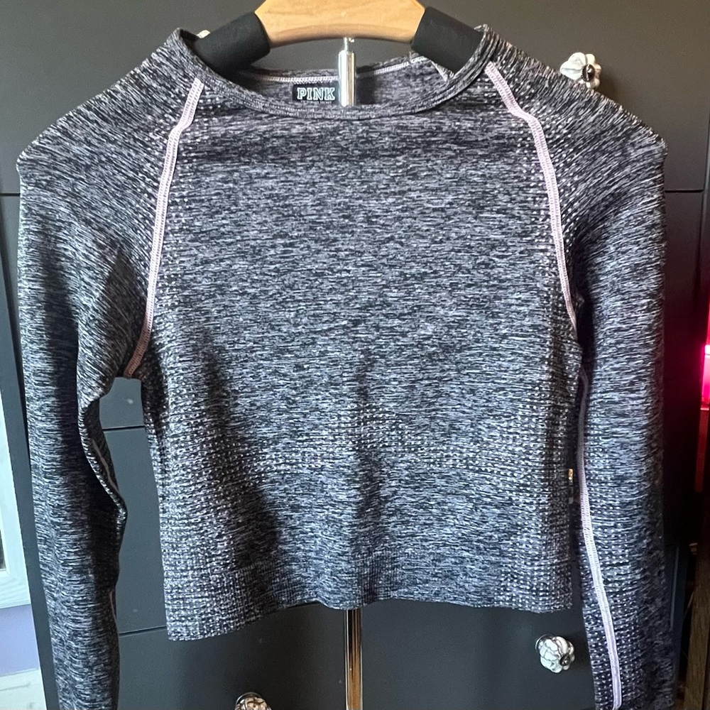 PINK seamless long sleeve contour crop top
